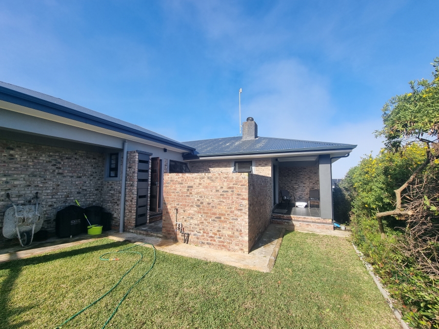 3 Bedroom Property for Sale in Dana Bay Western Cape